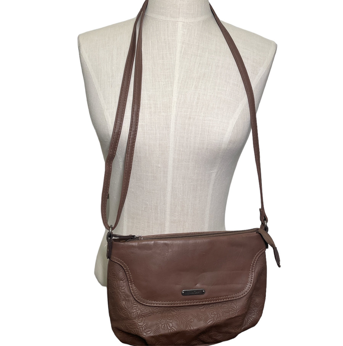 •Multi Sac Crossbody Floral Vinyl Bag