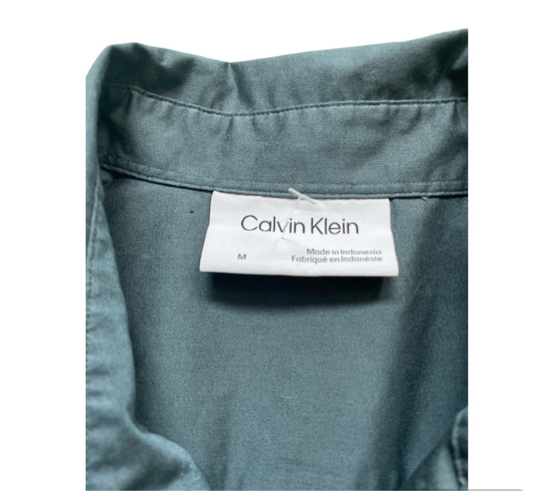 •Calvin Klein Men's Long Sleeve Solid Double Pocket Outer Shirt