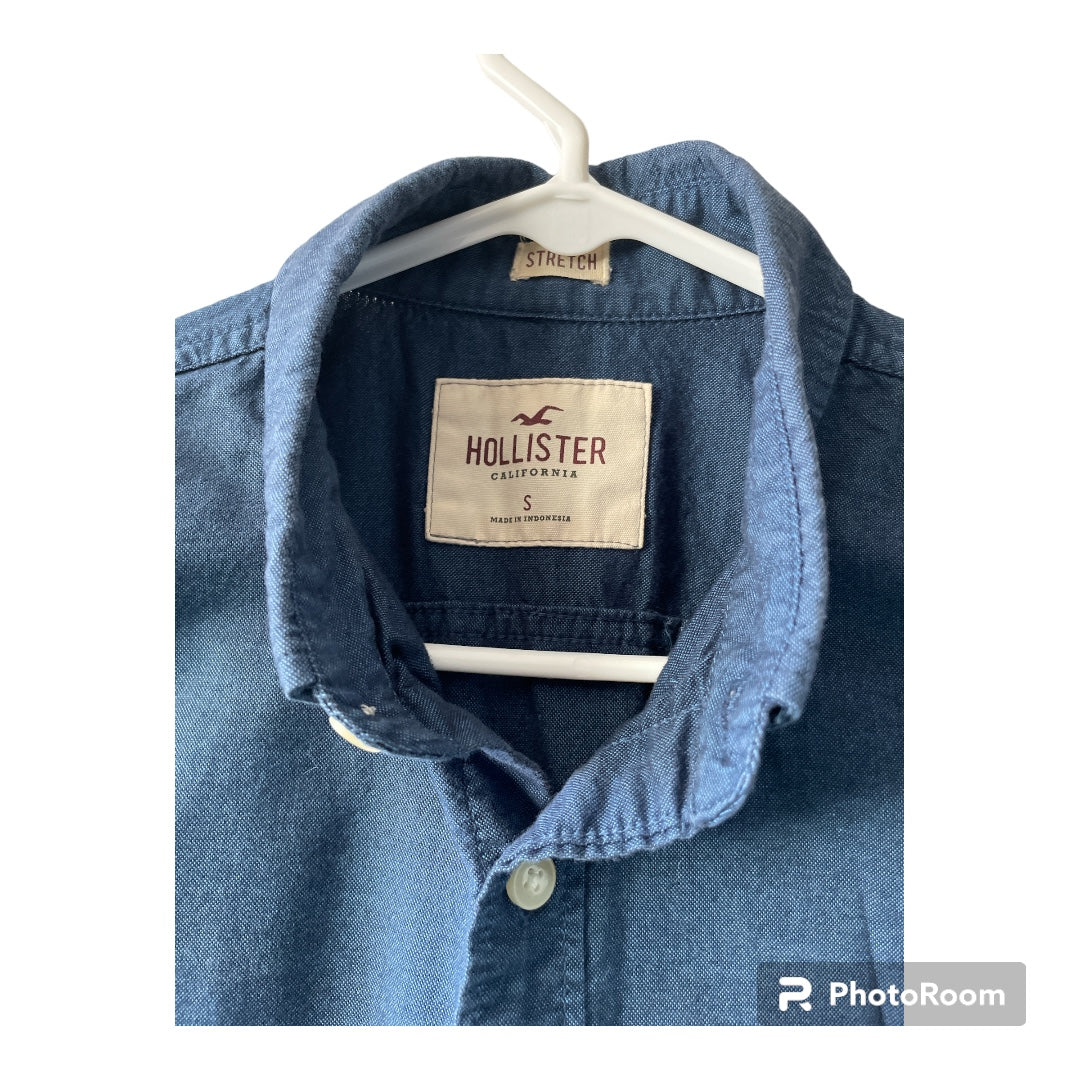 •Hollister Men’s Dress Shirt